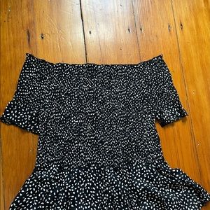 NEW WITH TAGS Japna patterned top